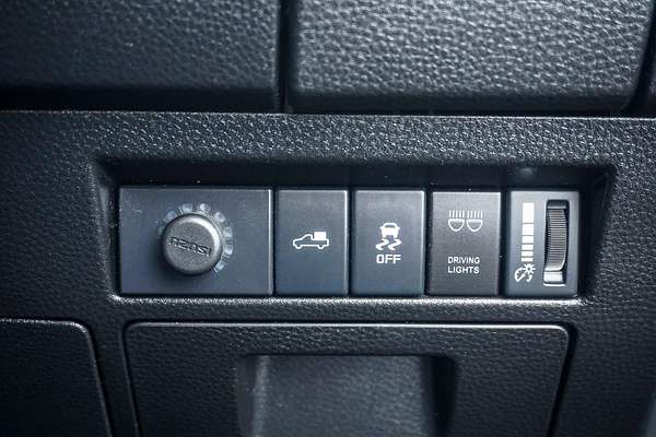 2024 Isuzu D-MAX X-TERRAIN 4X4