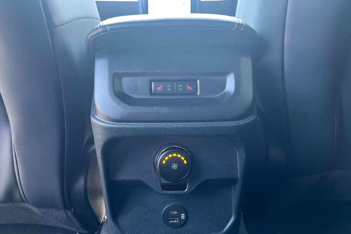 2024 Ford Everest Platinum 3.0L