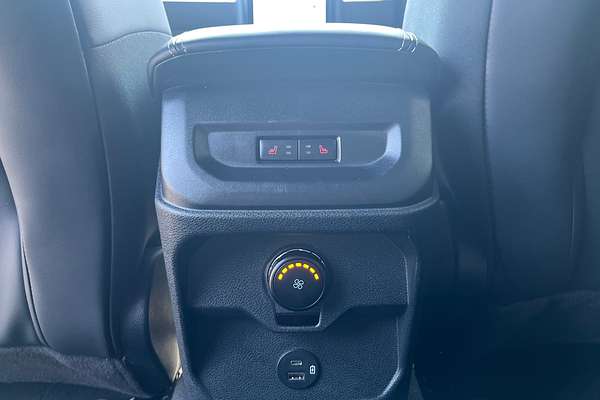 2024 Ford Everest Platinum 3.0L