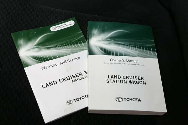 2025 Toyota Landcruiser GX FJA300R