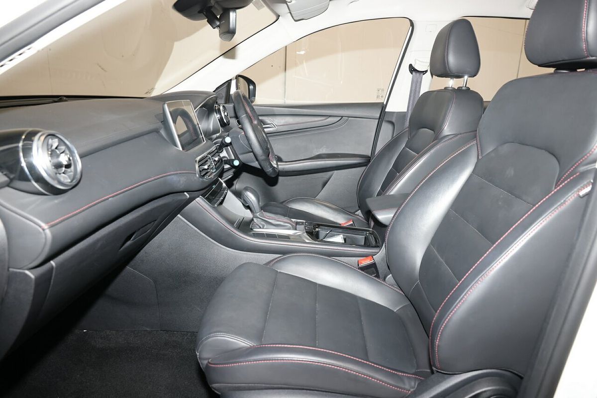 2024 MG HS Vibe SAS23