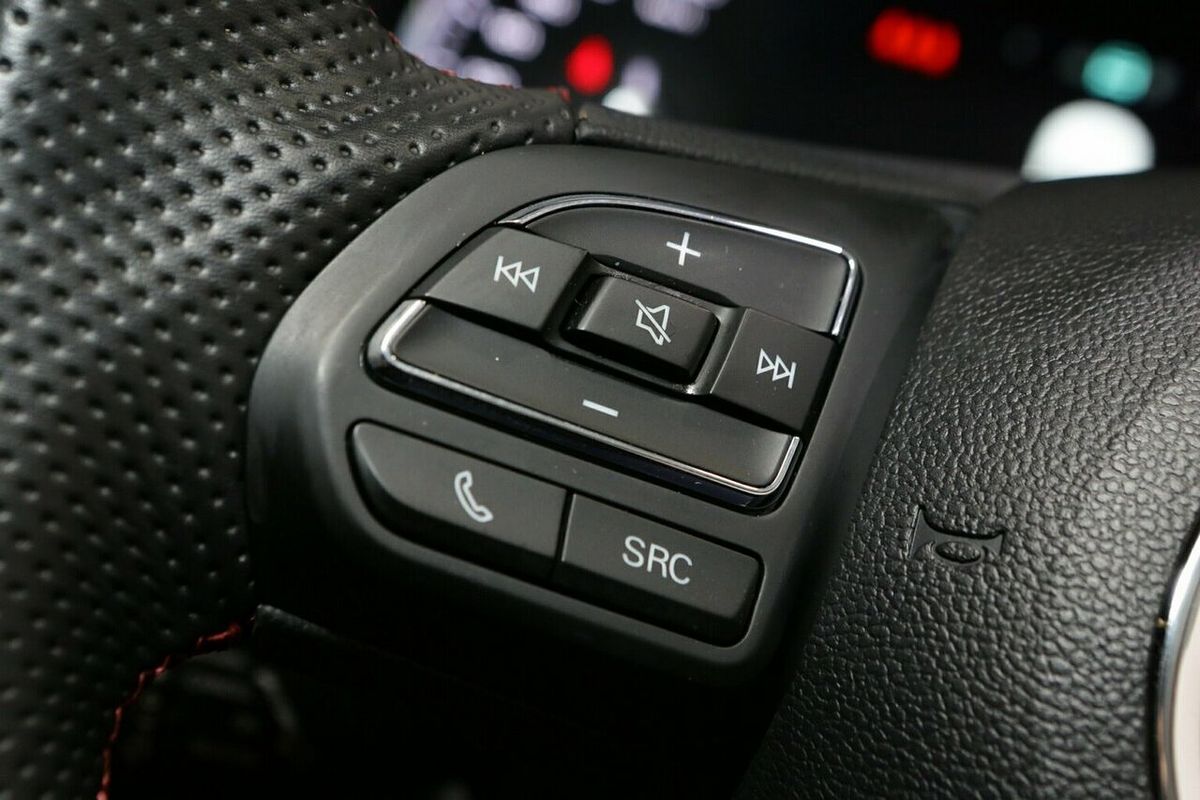 2024 MG HS Vibe SAS23