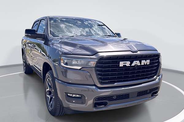 2025 RAM 1500 Laramie Sport Hurricane SO RamBox DT 4X4 SWB
