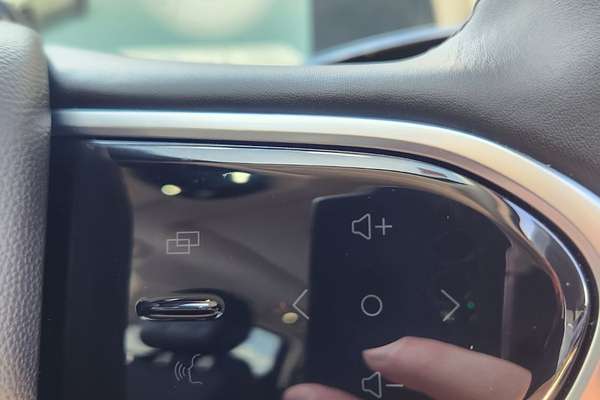 2025 Jaecoo J8 Track