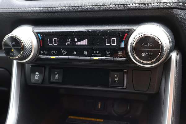 2020 Toyota RAV4 Cruiser AXAH54R