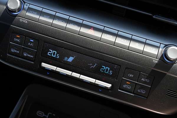 2025 Hyundai Kona Premium SX2.V3