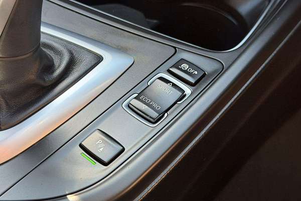 2013 BMW 3 Series 320d F30