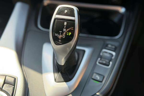 2013 BMW 3 Series 320d F30