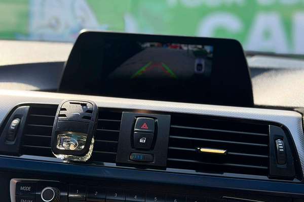 2013 BMW 3 Series 320d F30