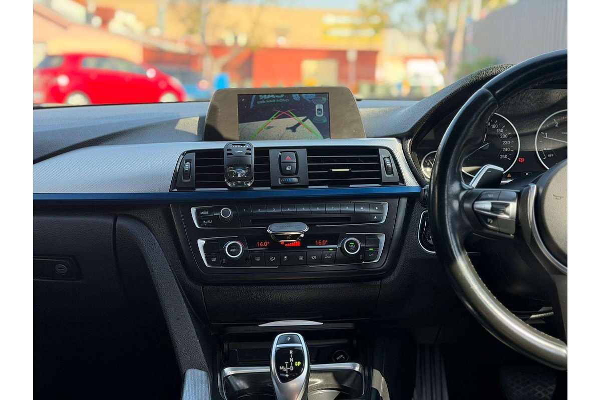 2013 BMW 3 Series 320d F30