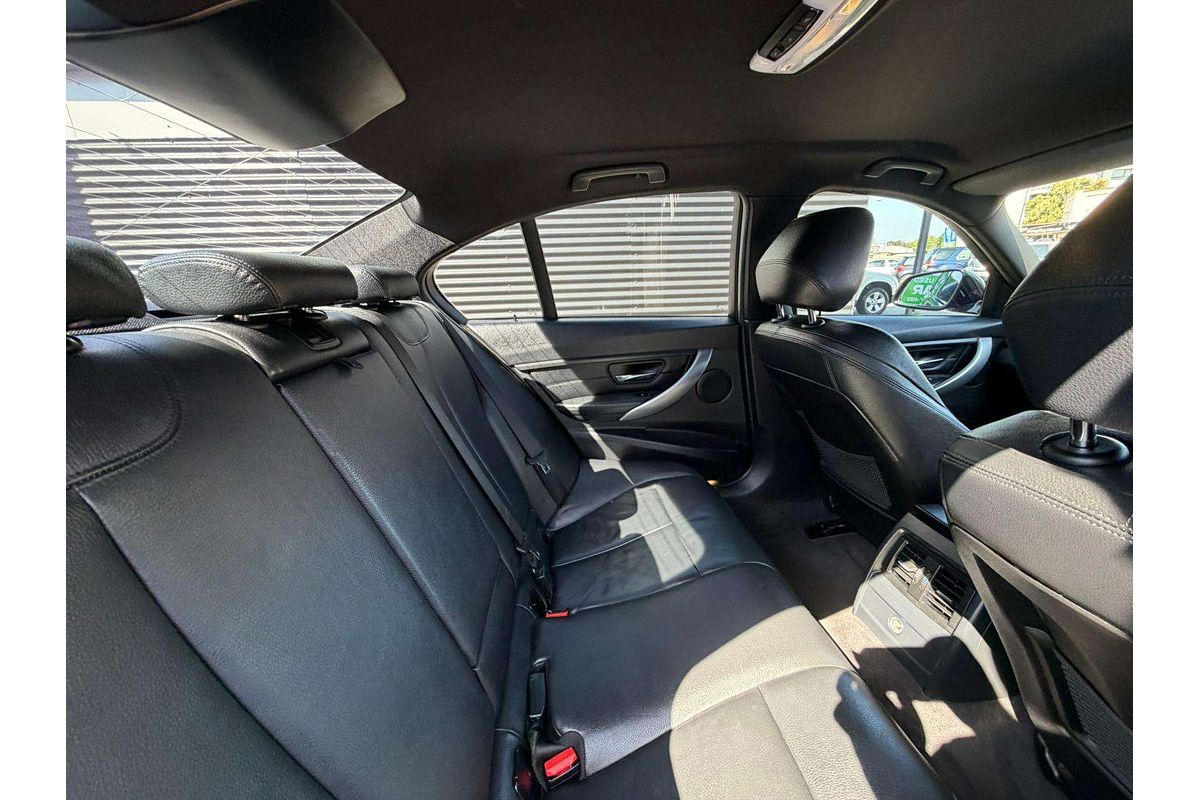 2013 BMW 3 Series 320d F30