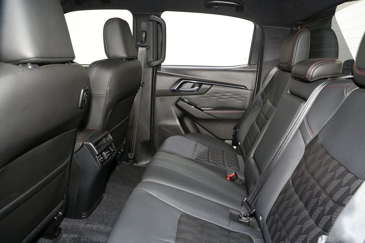 2024 Isuzu D-MAX X-TERRAIN 4X4