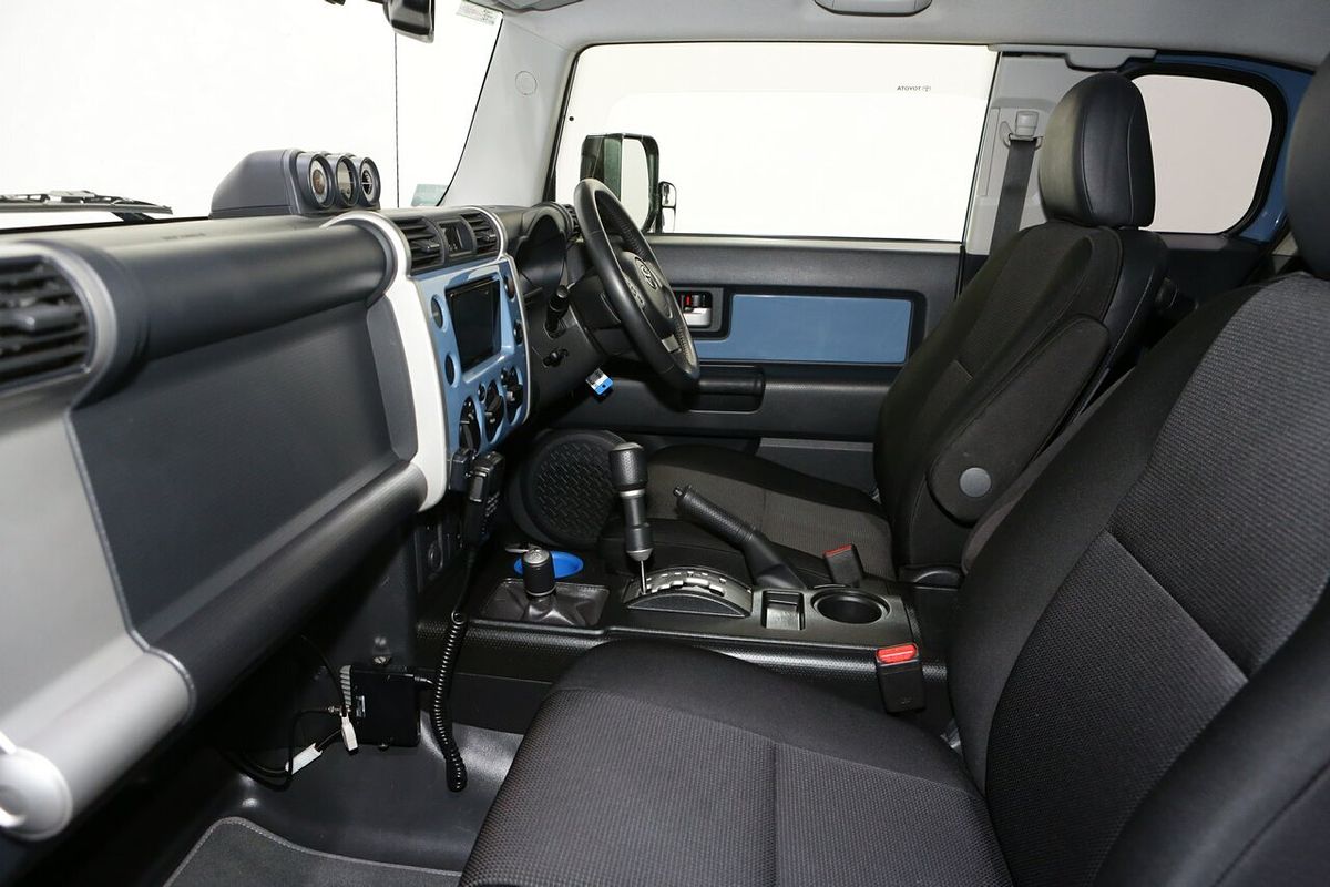 2015 Toyota FJ Cruiser GSJ15R