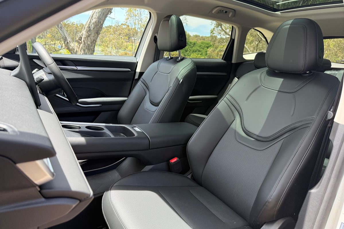 2025 GWM Haval H6 Ultra PHEV B01