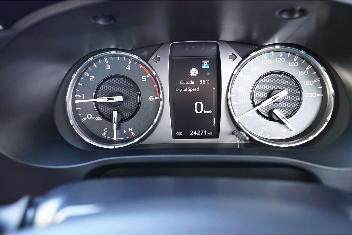 2023 Toyota Hilux SR5 GUN126R 4X4