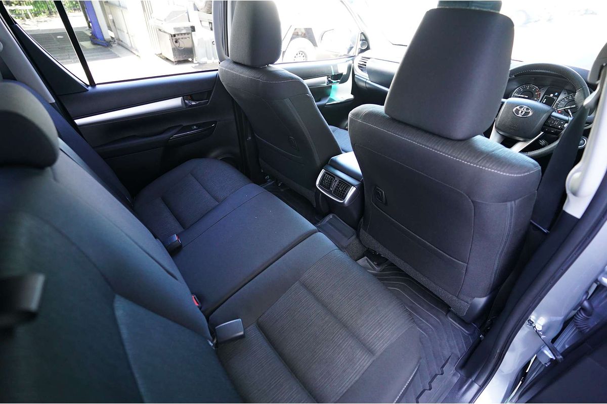 2023 Toyota Hilux SR5 GUN126R 4X4