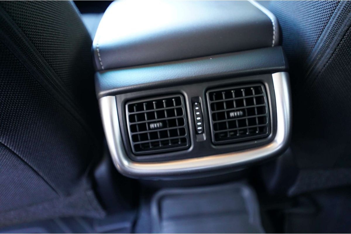 2023 Toyota Hilux SR5 GUN126R 4X4