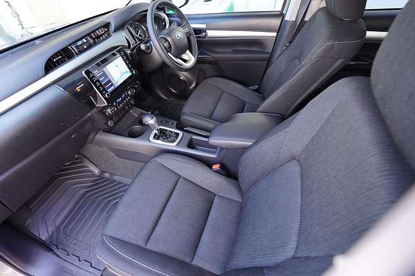2023 Toyota Hilux SR5 GUN126R 4X4