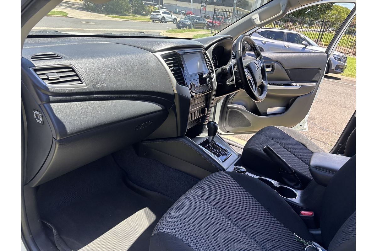 2021 Mitsubishi Triton GLS MR 4X4