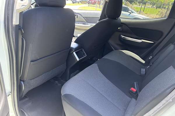 2021 Mitsubishi Triton GLS MR 4X4