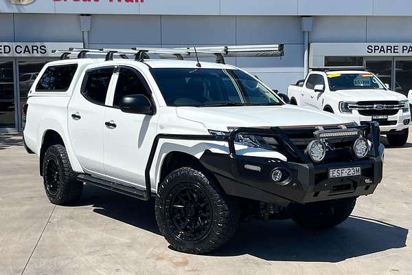 2022 Mitsubishi Triton GLX MR 4X4