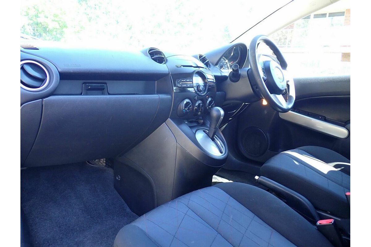 2011 Mazda 2 Neo DE Series 1