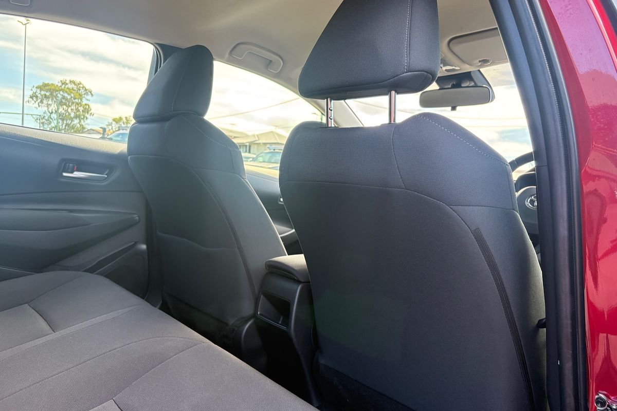 2020 Toyota Corolla SX Hybrid ZWE211R