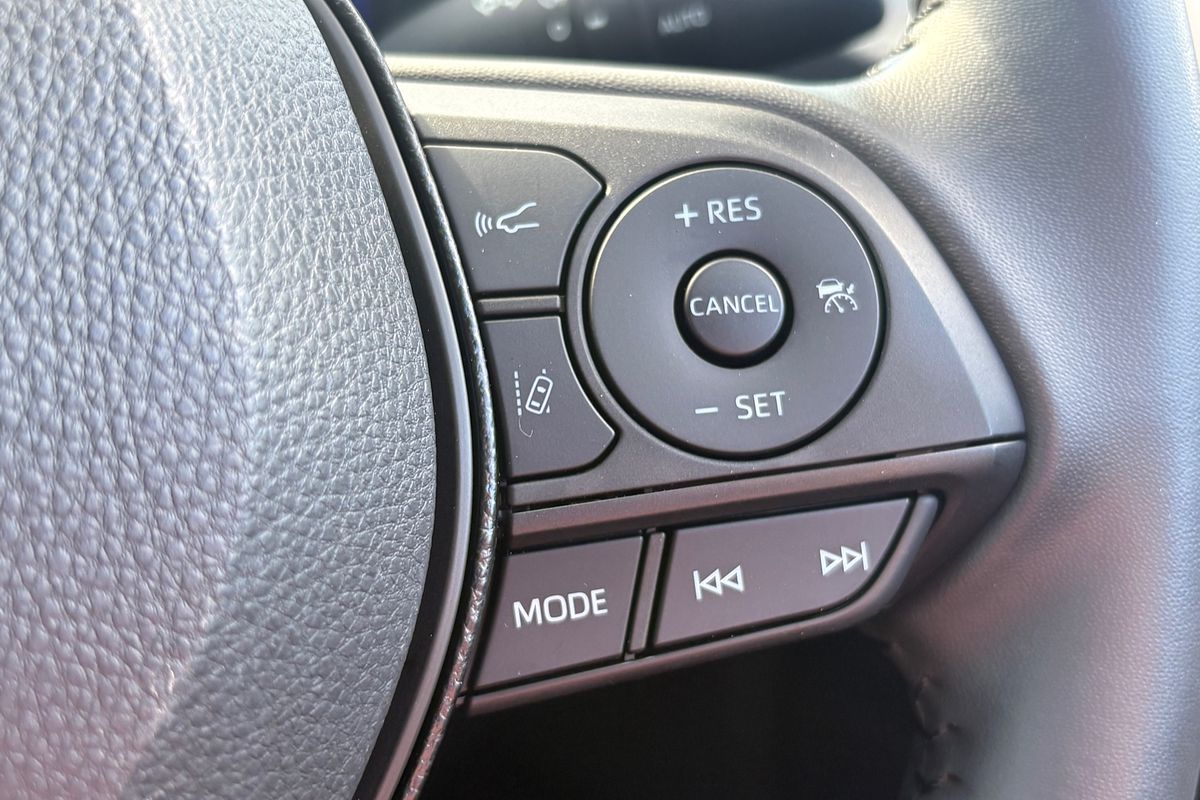 2020 Toyota Corolla SX Hybrid ZWE211R