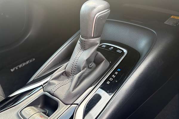 2020 Toyota Corolla SX Hybrid ZWE211R