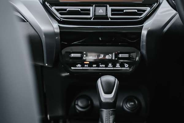 2025 Suzuki Fronx Hybrid GLX KW