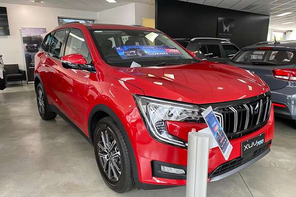 2025 Mahindra XUV700 AX7L