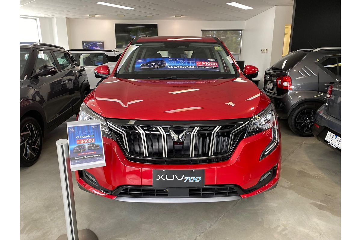 2025 Mahindra XUV700 AX7L