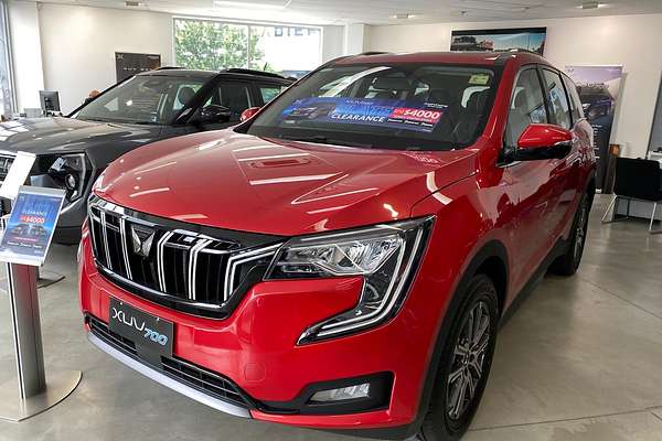 2025 Mahindra XUV700 AX7L