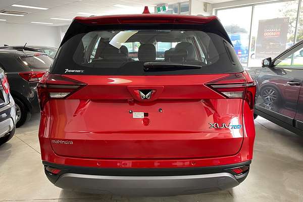 2025 Mahindra XUV700 AX7L
