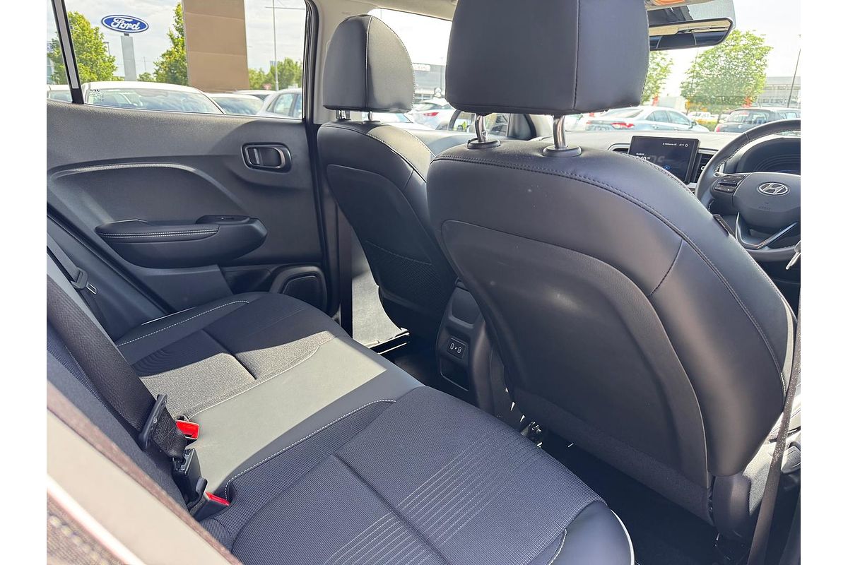 2025 Hyundai Venue Elite QX.V5