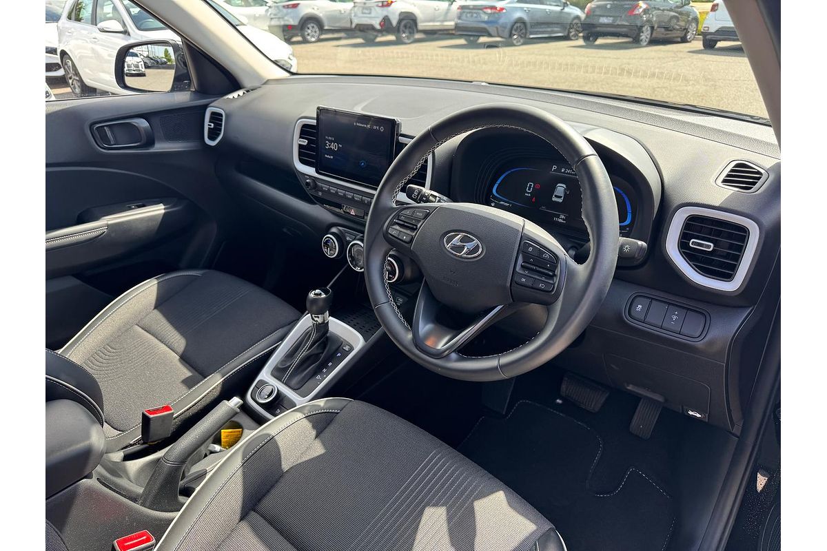 2025 Hyundai Venue Elite QX.V5