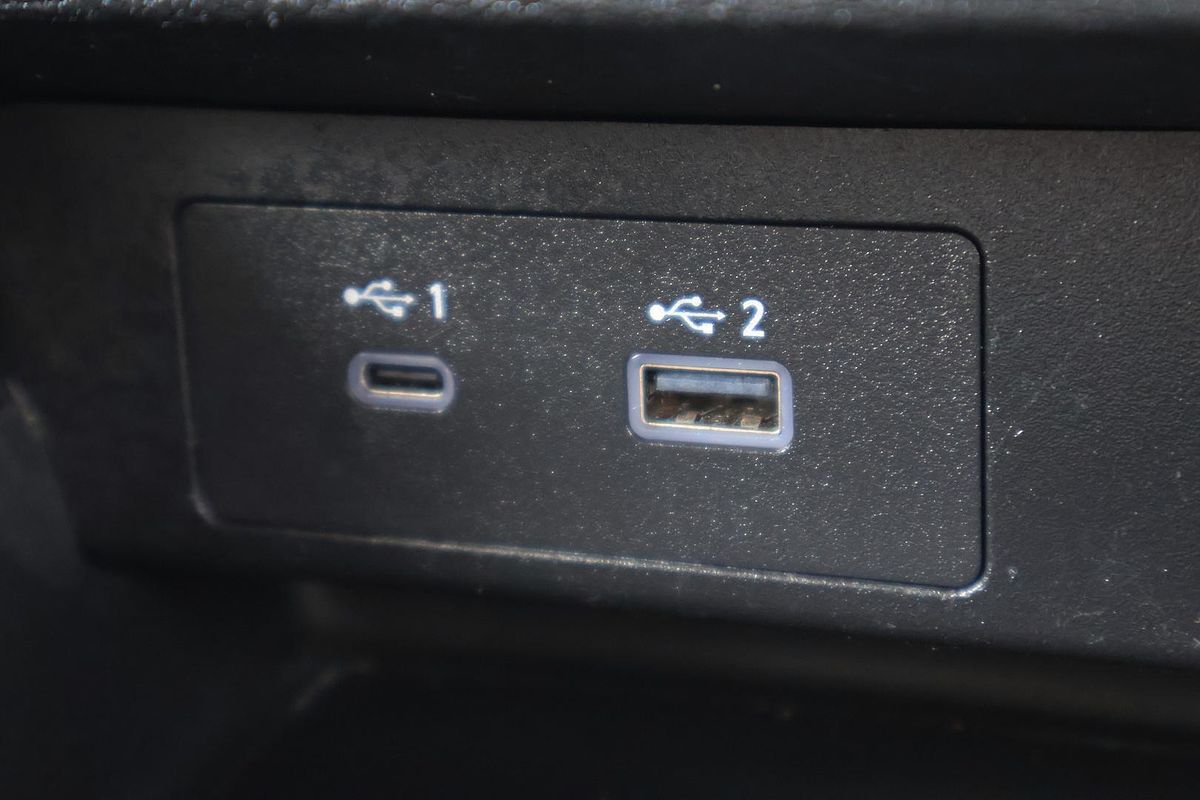 2023 Mitsubishi Outlander ES ZM