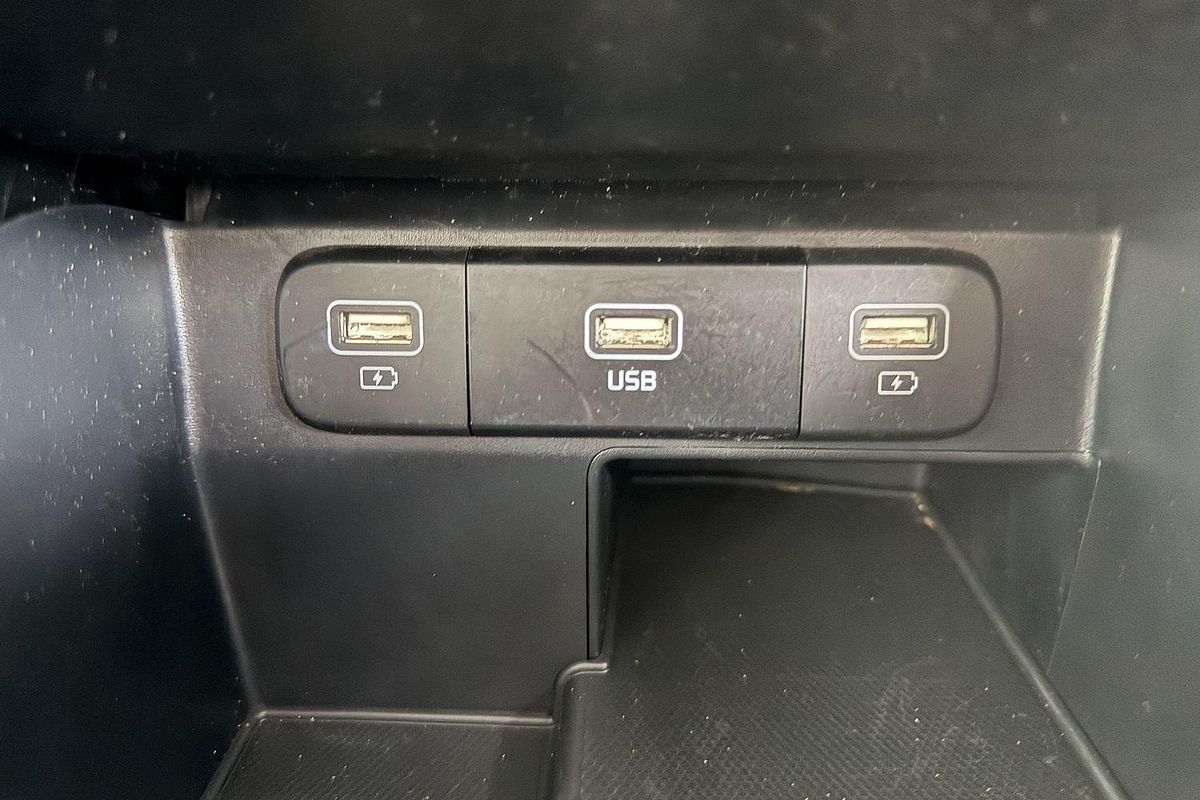 2022 Kia Sorento Sport MQ4