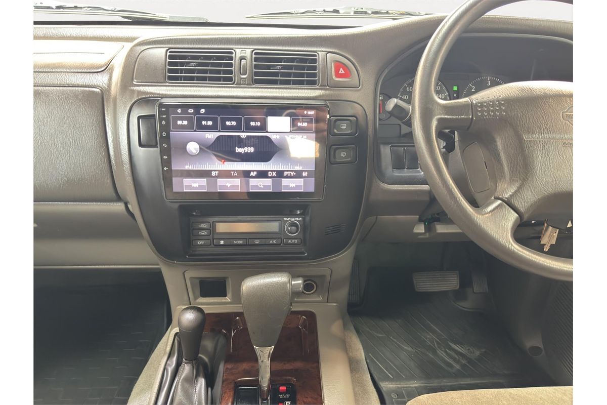 1999 Nissan Safari 4WD Grand Road