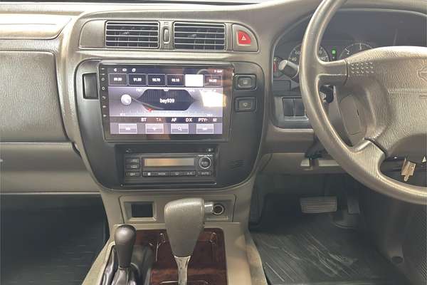 1999 Nissan Safari 4WD Grand Road