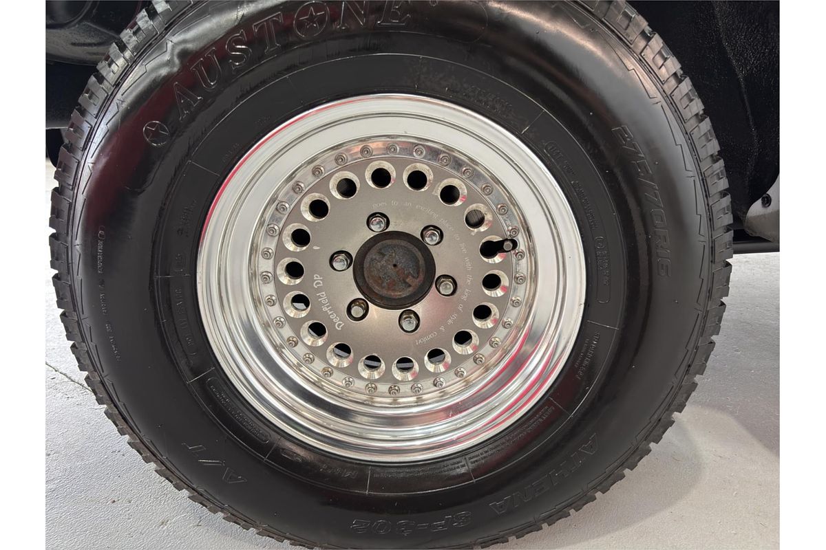 1999 Nissan Safari 4WD Grand Road