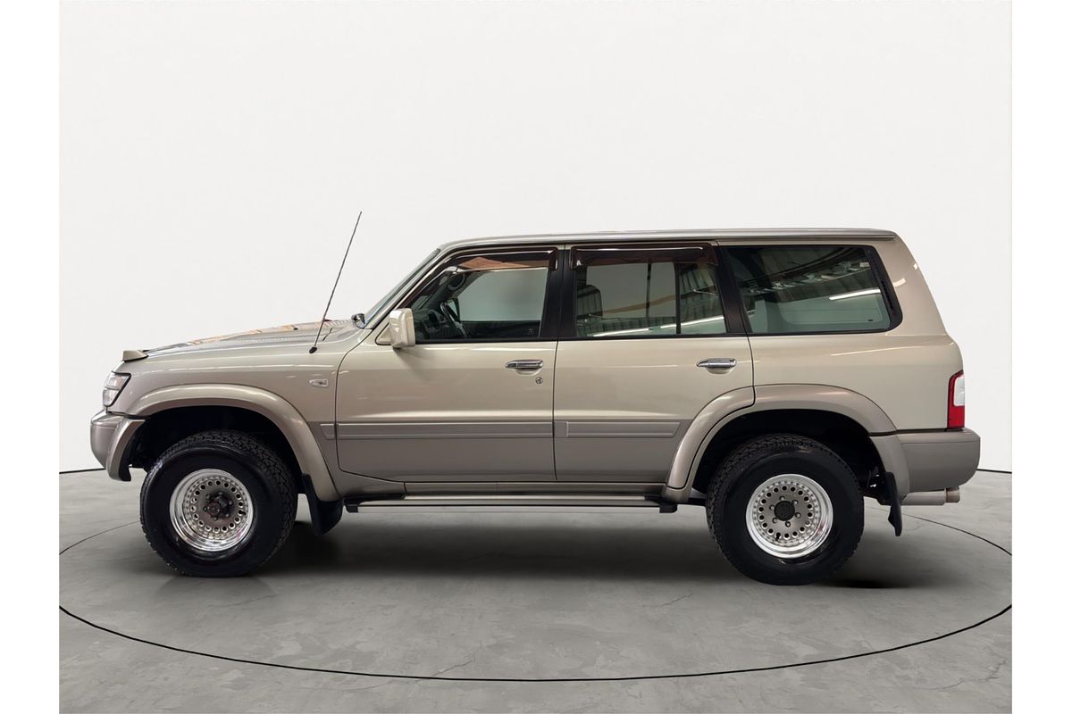 1999 Nissan Safari 4WD Grand Road
