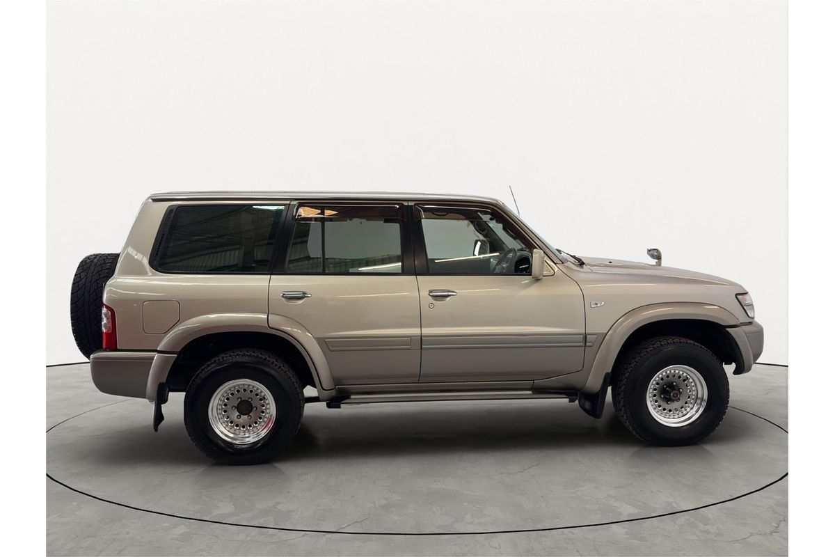 1999 Nissan Safari 4WD Grand Road