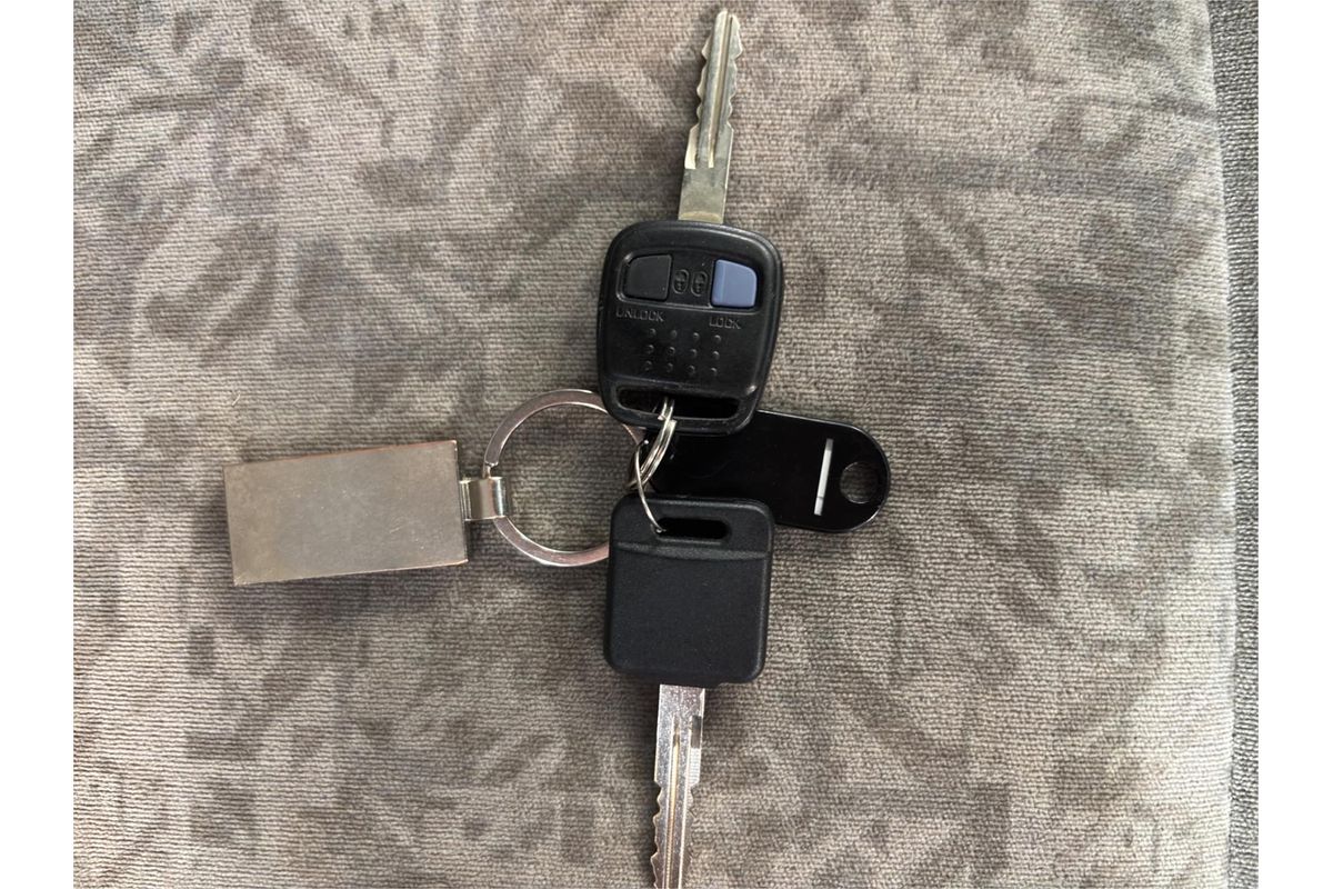 1999 Nissan Safari 4WD Grand Road