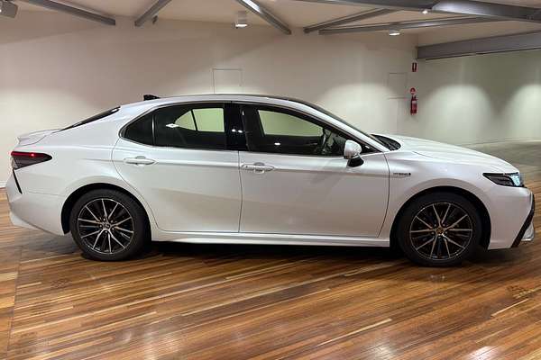 2023 Toyota Camry SL AXVH70R