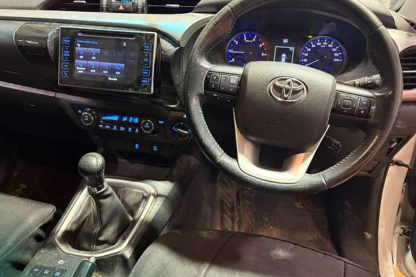 2016 Toyota Hilux SR5 GUN126R 4X4