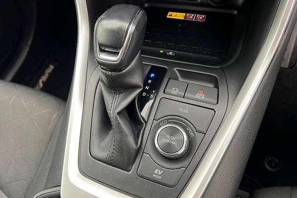 2022 Toyota RAV4 GXL AXAH54R