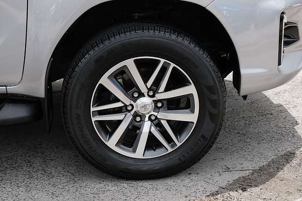 2019 Toyota Hilux SR5 GUN126R