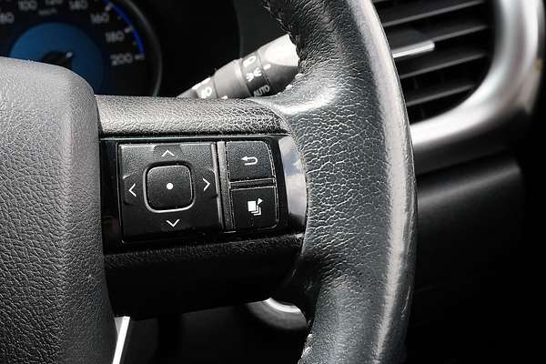 2019 Toyota Hilux SR5 GUN126R