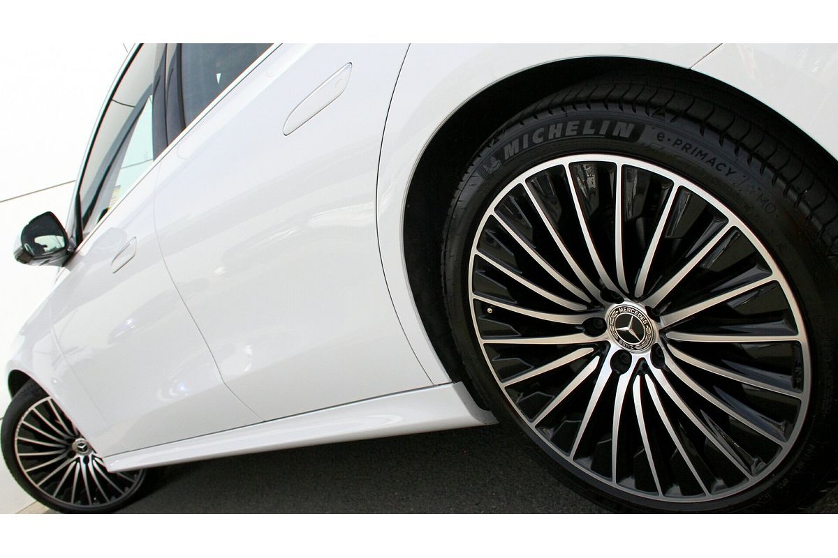 2025 Mercedes-Benz E-Class E200 W214